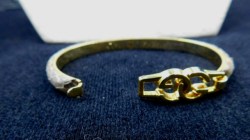 gucci snake brace